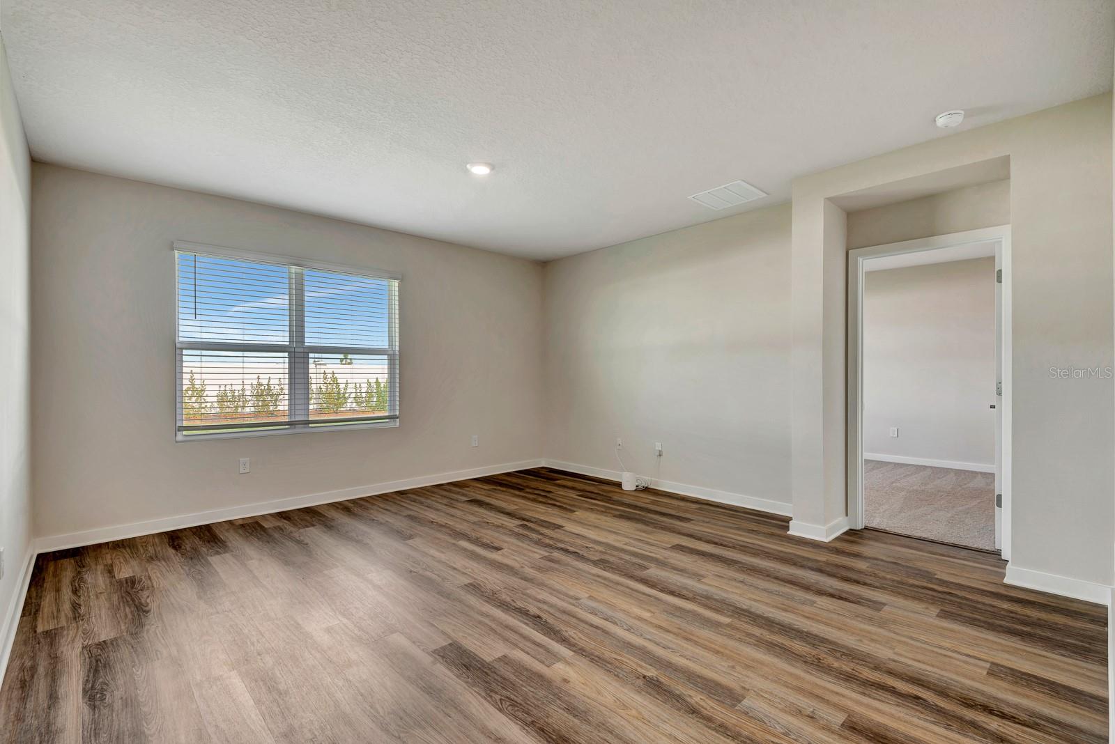 STAR FARMS- PH V - Residential Lease