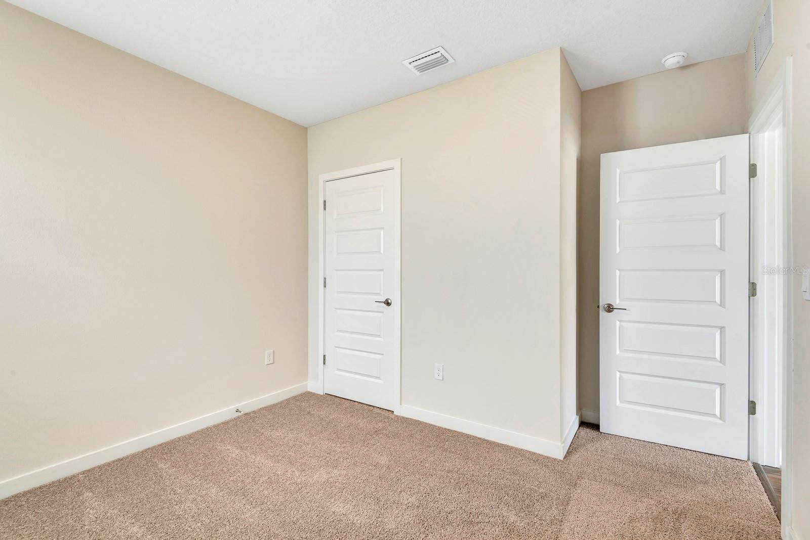 STAR FARMS- PH V - Residential Lease