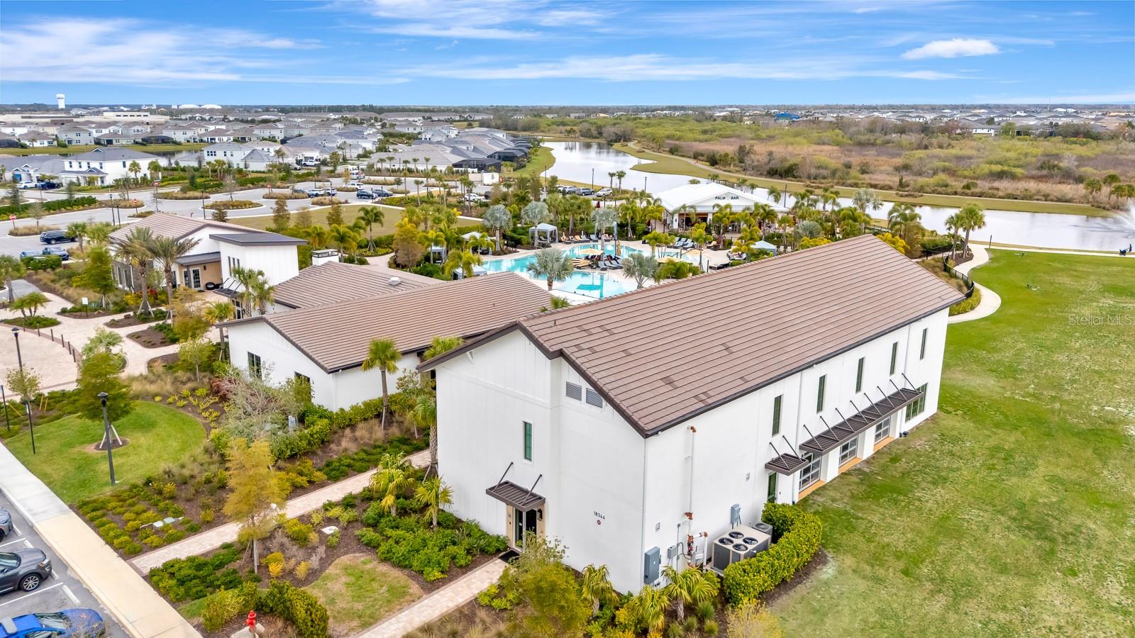 STAR FARMS- PH V - Residential Lease