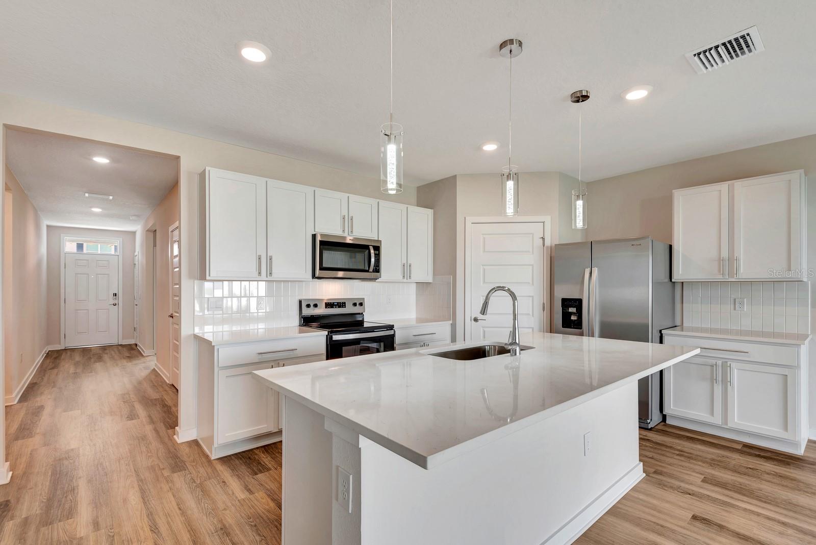 STAR FARMS- PH V - Residential Lease