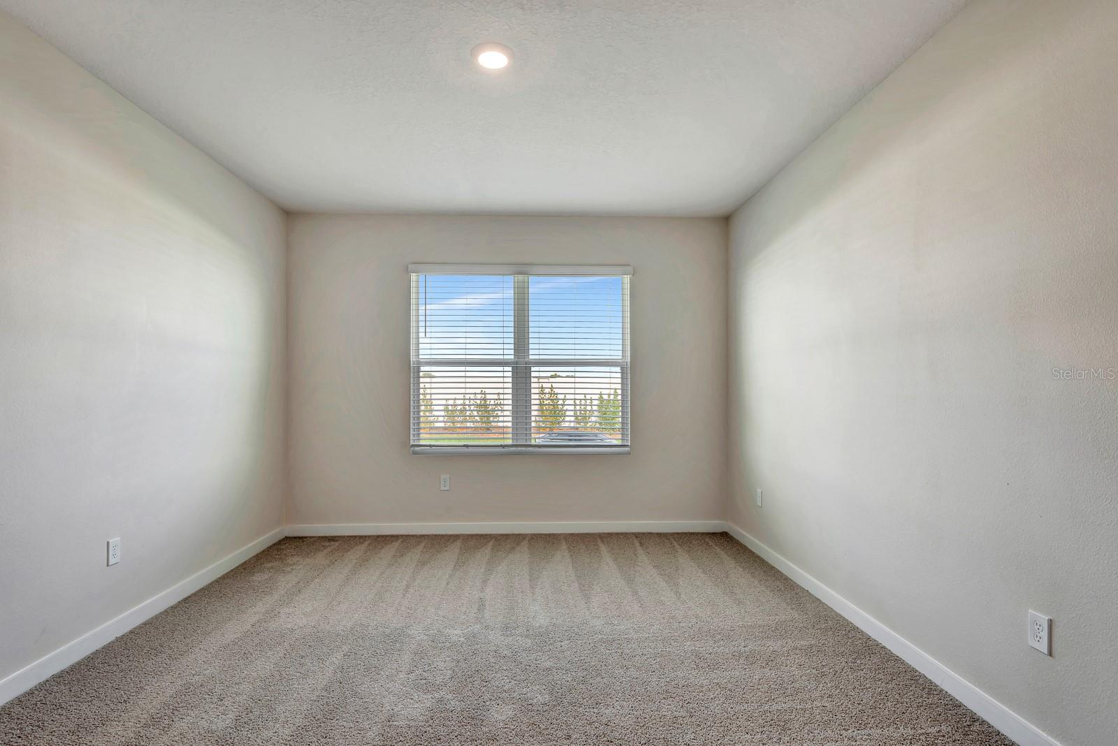 STAR FARMS- PH V - Residential Lease