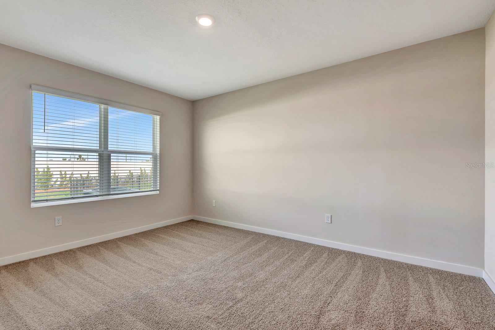 STAR FARMS- PH V - Residential Lease