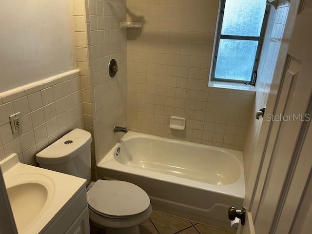 LONGWOOD - Residential Lease