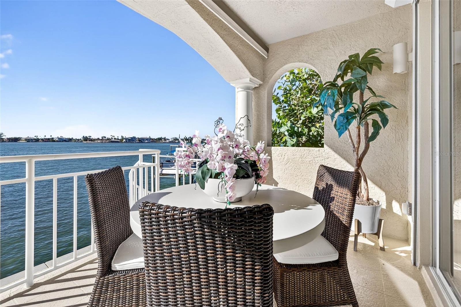 GRAND ISLE CONDO - Residential