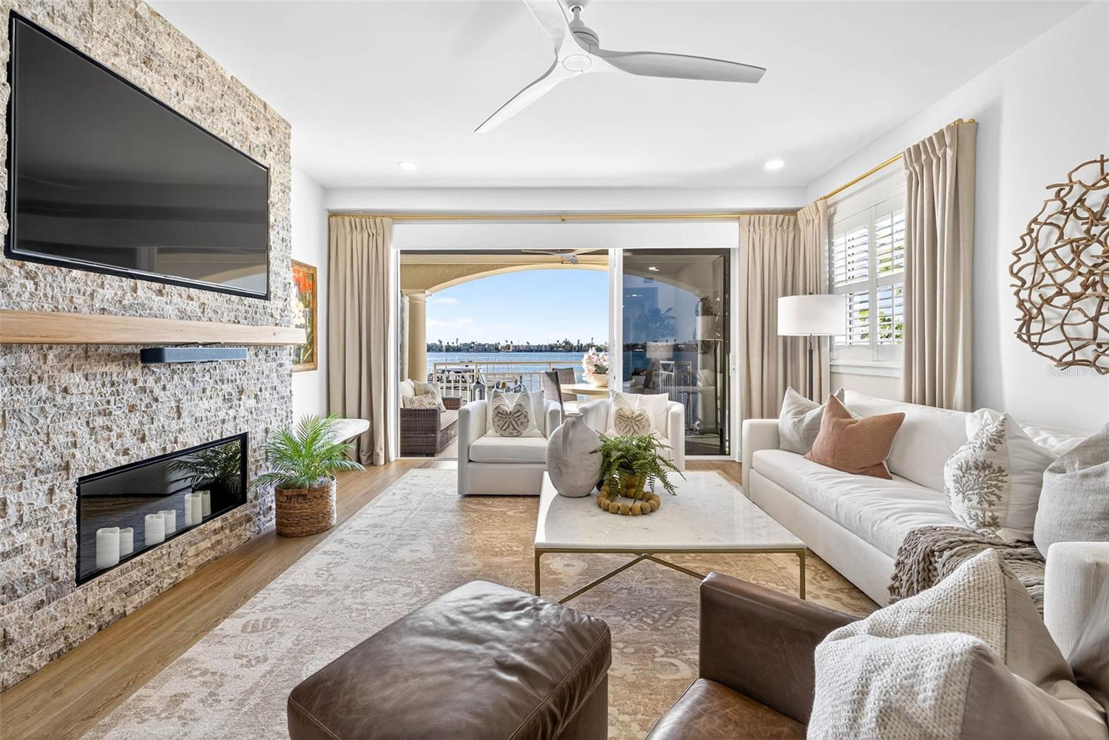 GRAND ISLE CONDO - Residential