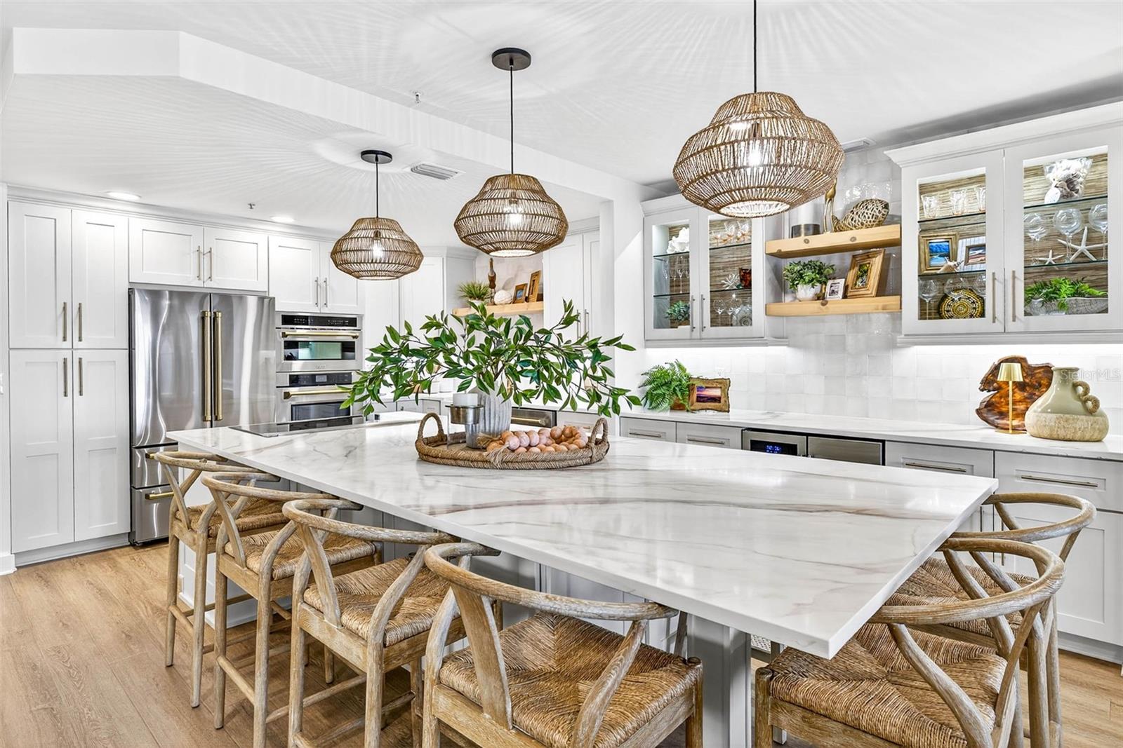 GRAND ISLE CONDO - Residential