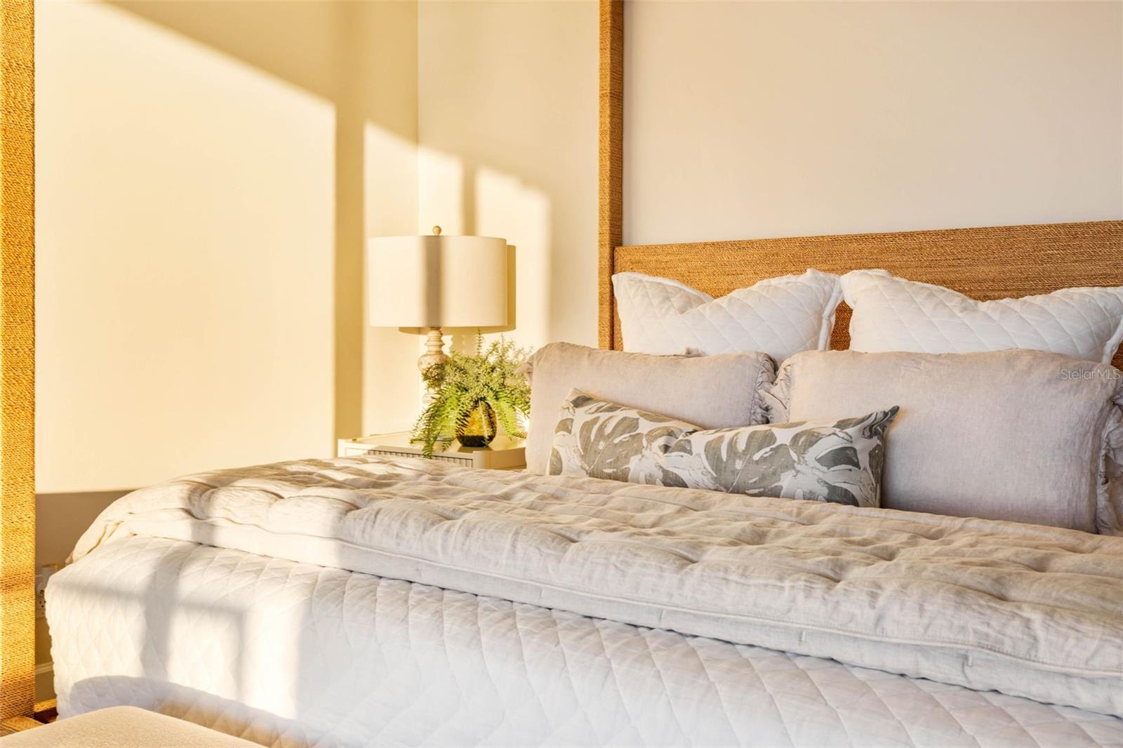 GRAND ISLE CONDO - Residential