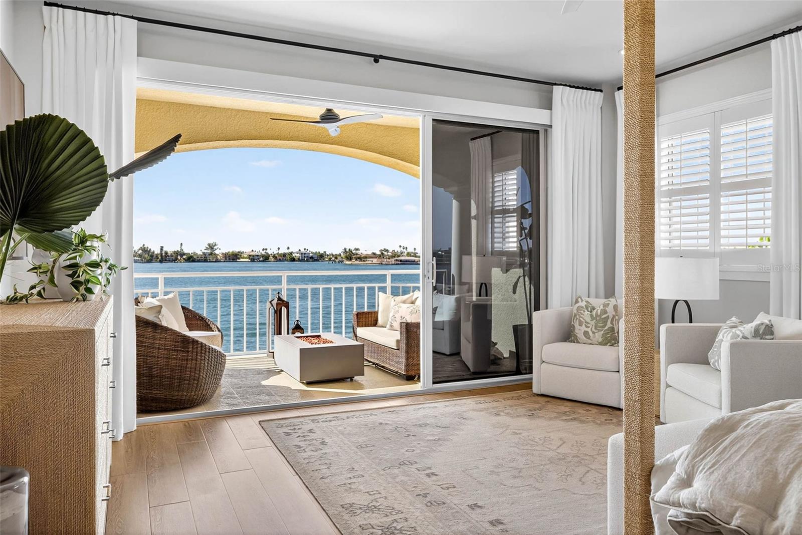 GRAND ISLE CONDO - Residential