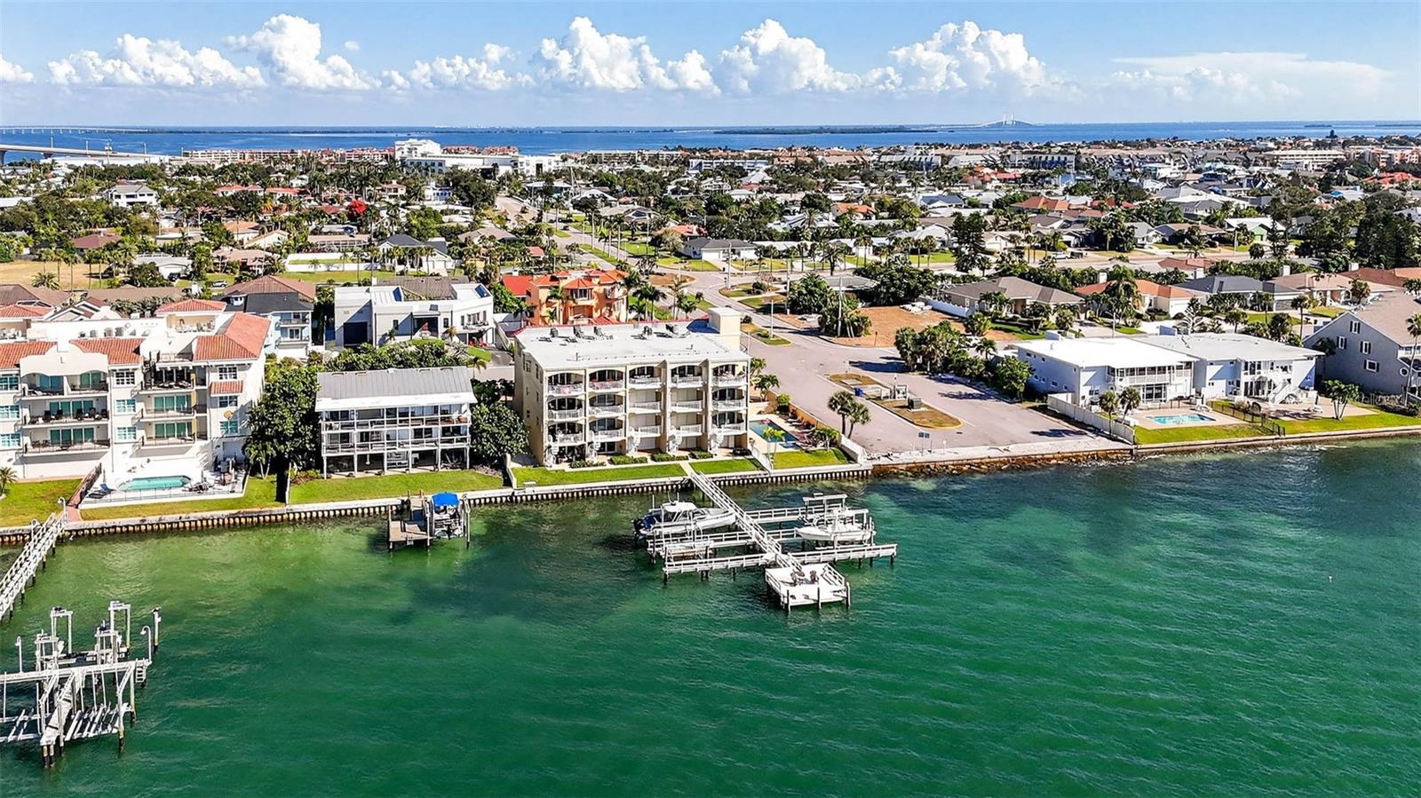 GRAND ISLE CONDO - Residential