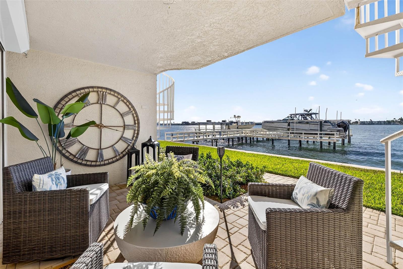 GRAND ISLE CONDO - Residential