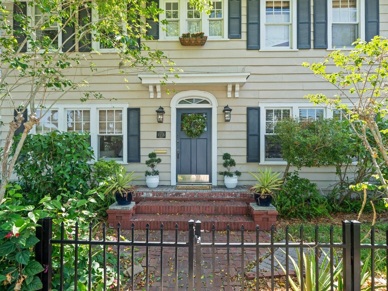 125 29TH STREET N