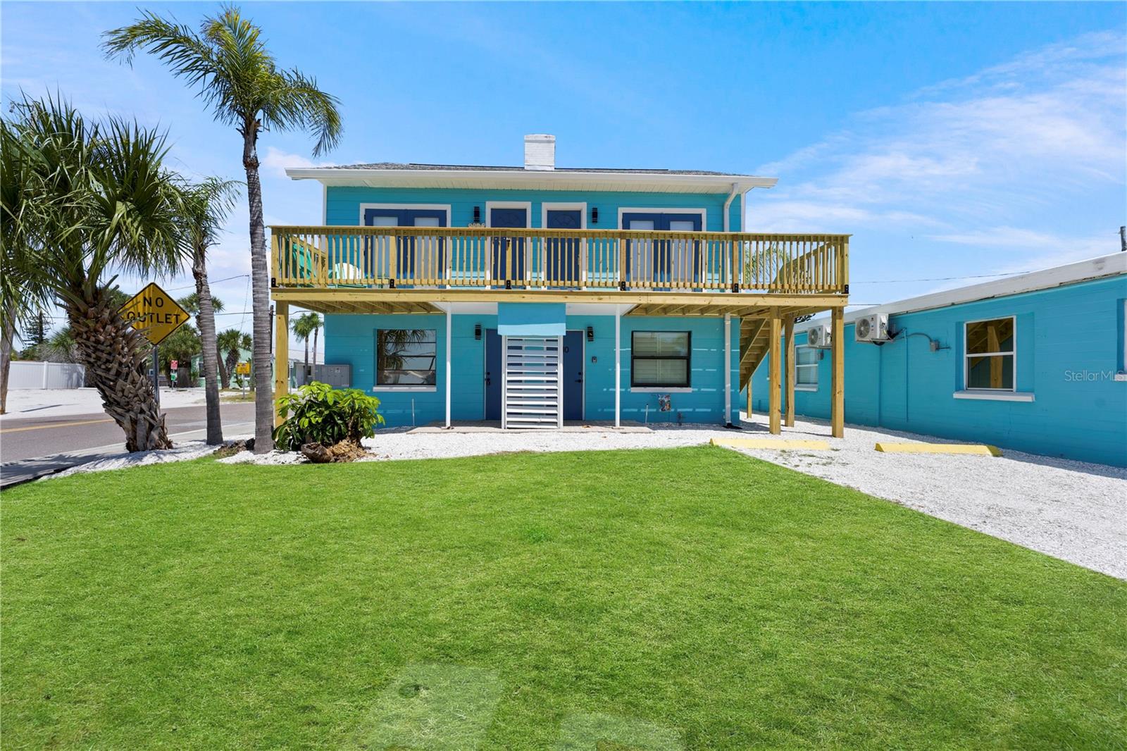 WAVE RESORT CONDO THE - Residential