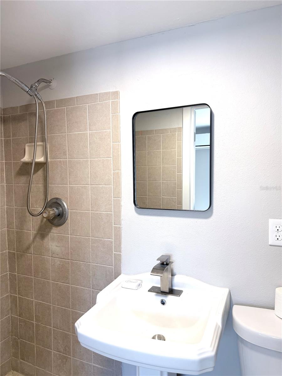 WAVE RESORT CONDO THE - Residential