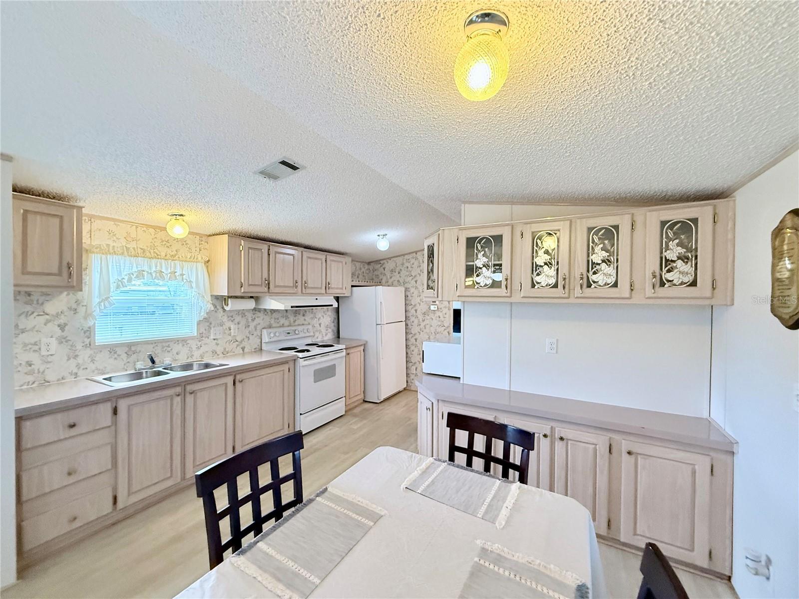 EL JOBEAN WARD 01 - Residential