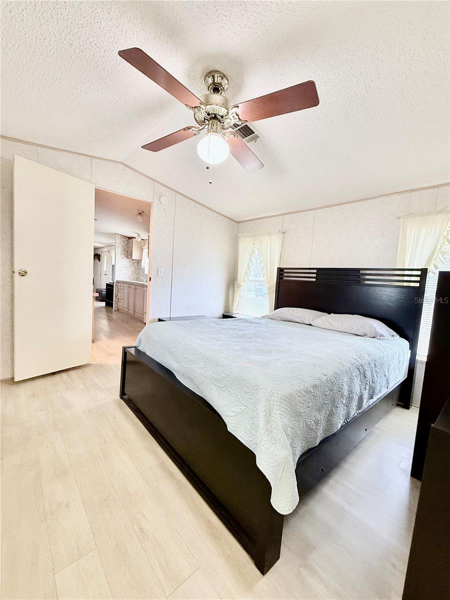 EL JOBEAN WARD 01 - Residential