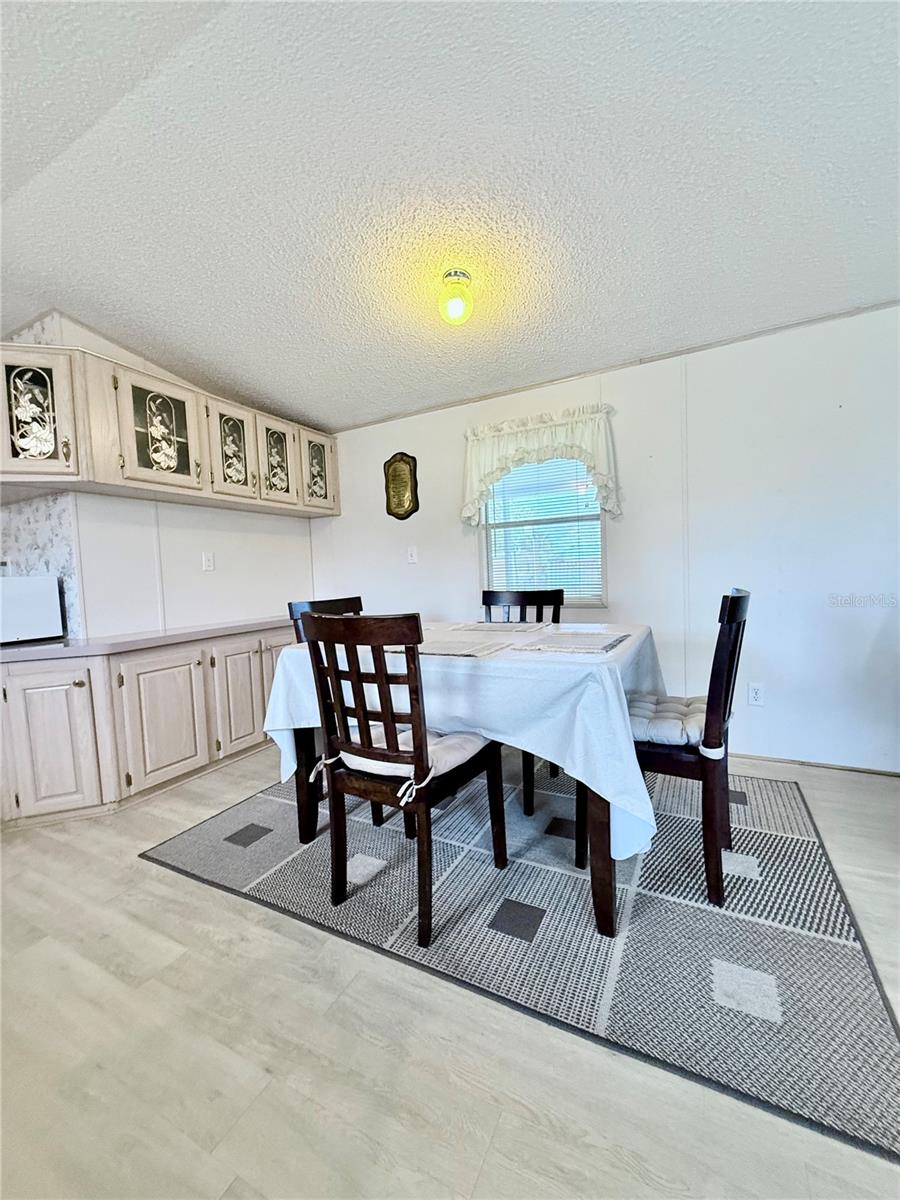 EL JOBEAN WARD 01 - Residential