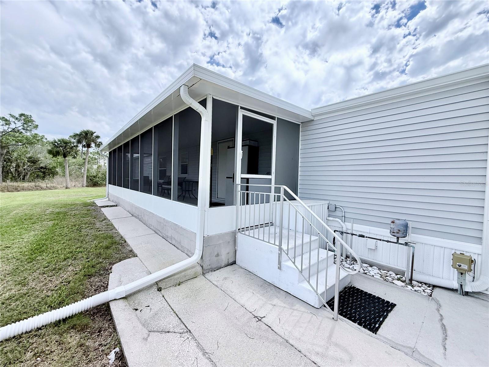 EL JOBEAN WARD 01 - Residential