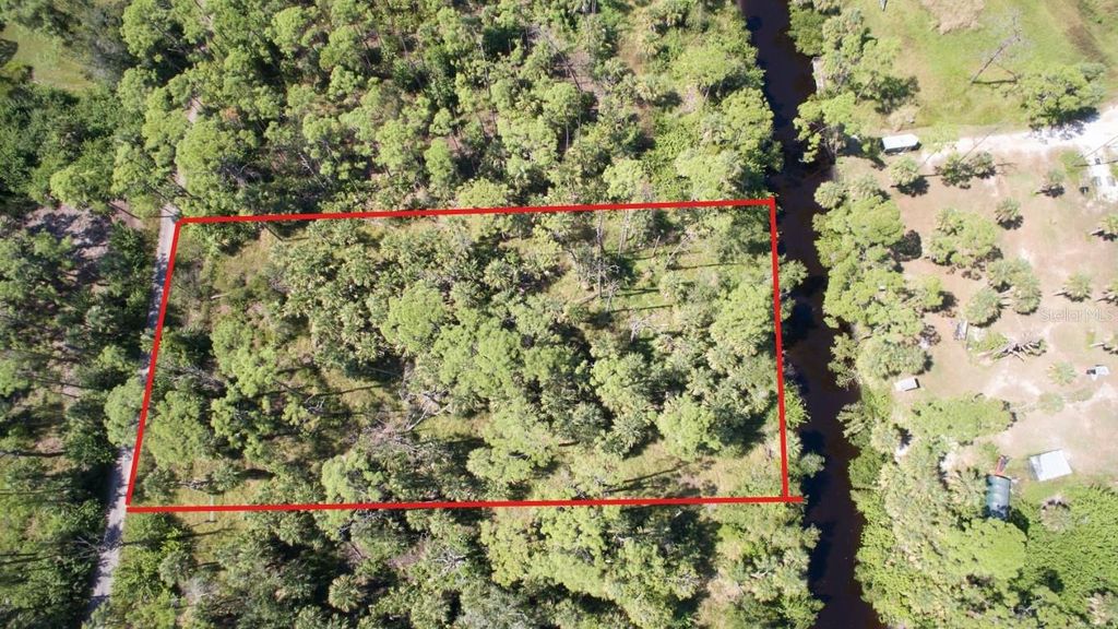 Photo of Deer Court, Venice, FL 34293 (MLS # A4670047)