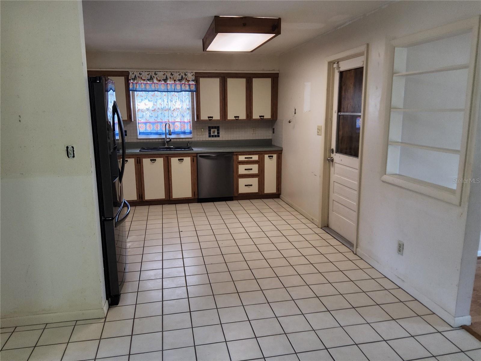 RIDGE MANOR WEST - Residential