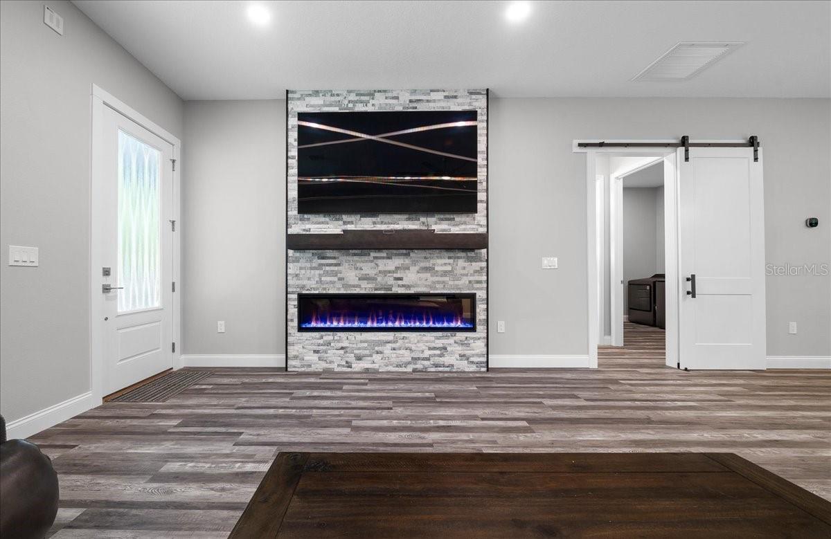 SILVER SPGS SHORES - Residential