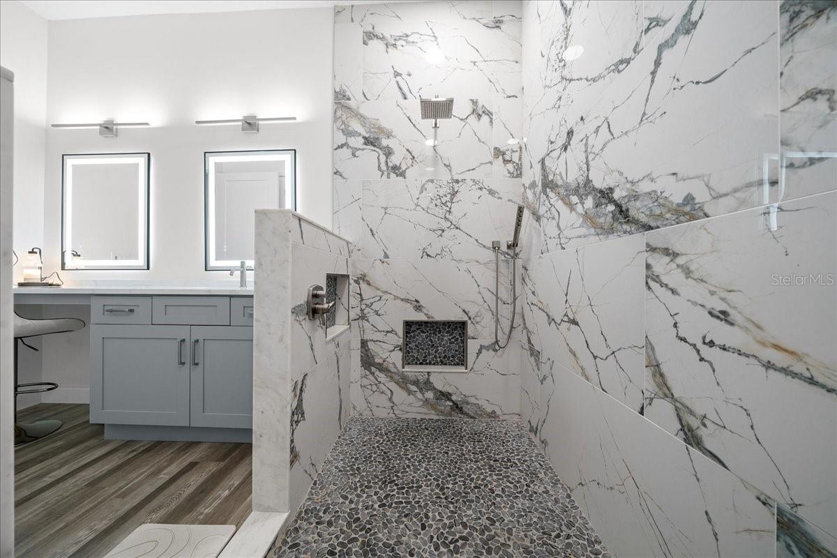 SILVER SPGS SHORES - Residential