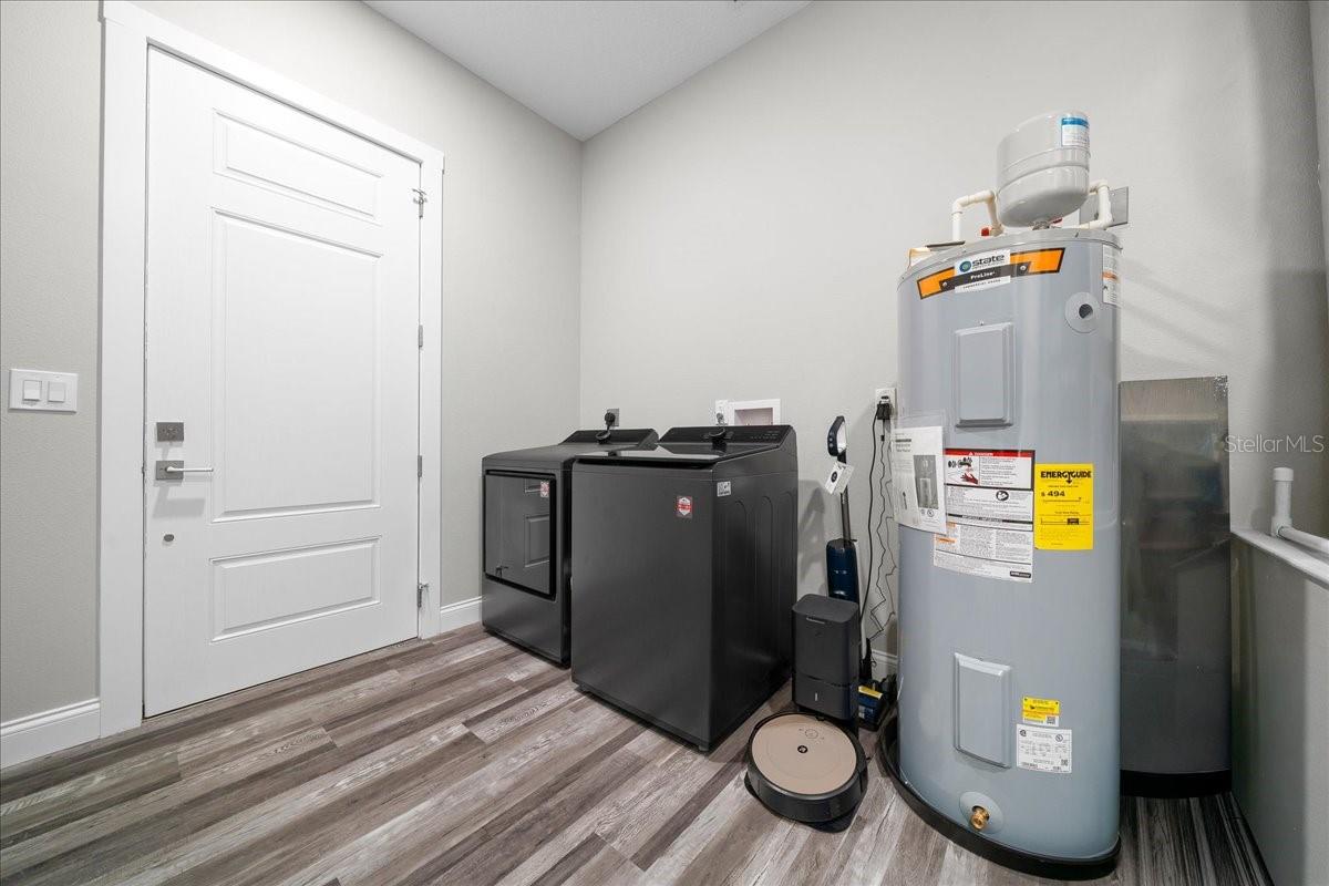 SILVER SPGS SHORES - Residential