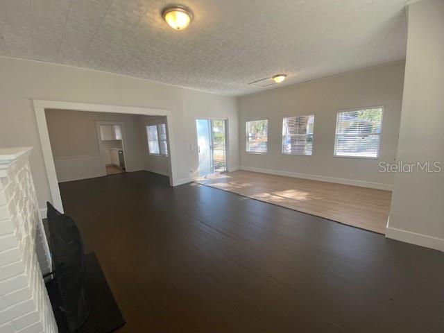 GROVELAND - Residential