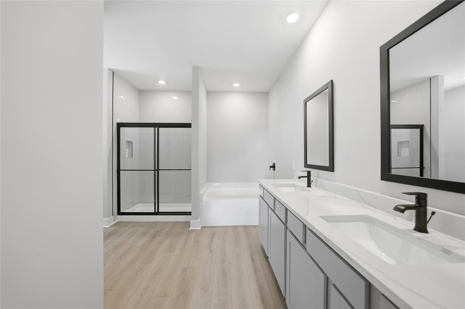 PCH 056 1844 0002 - Residential