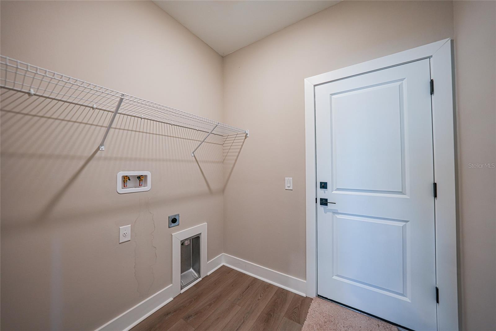 PCH 056 1844 0002 - Residential