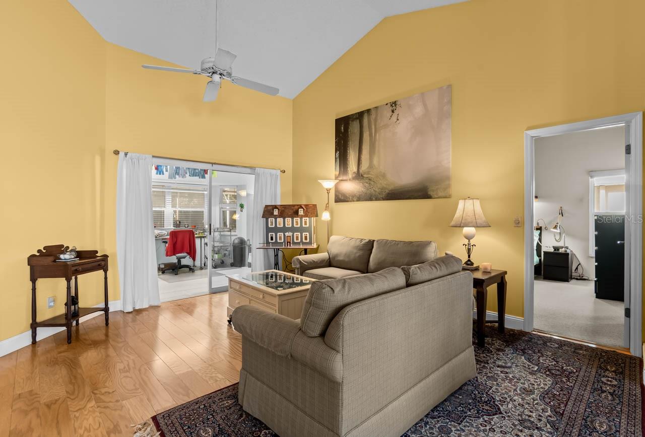 SUN CITY CENTER UNIT 52 - Residential