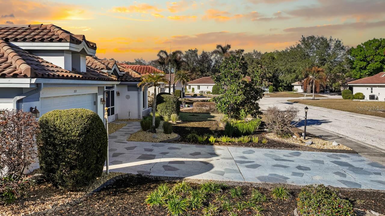 SUN CITY CENTER UNIT 52 - Residential