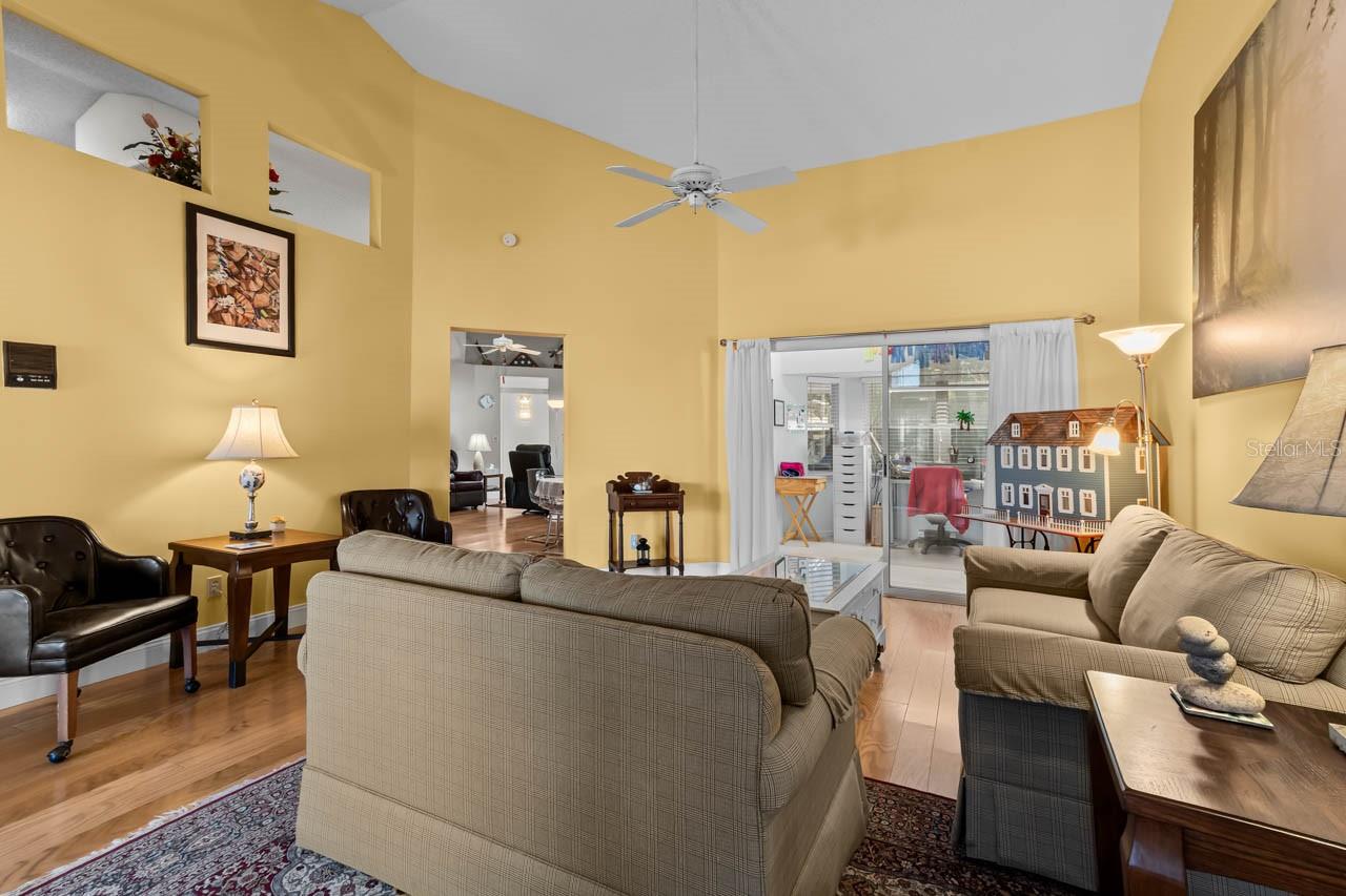 SUN CITY CENTER UNIT 52 - Residential