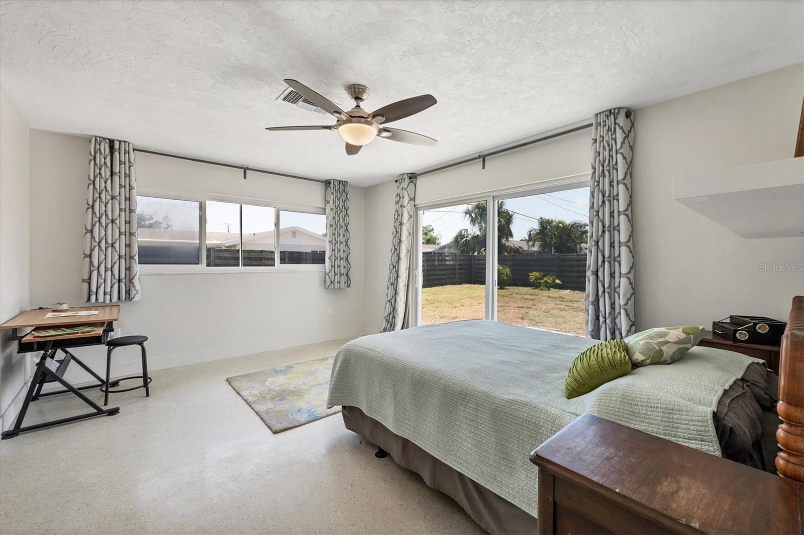 FRST LAKES COUNTRY CLUB ESTATES - Residential