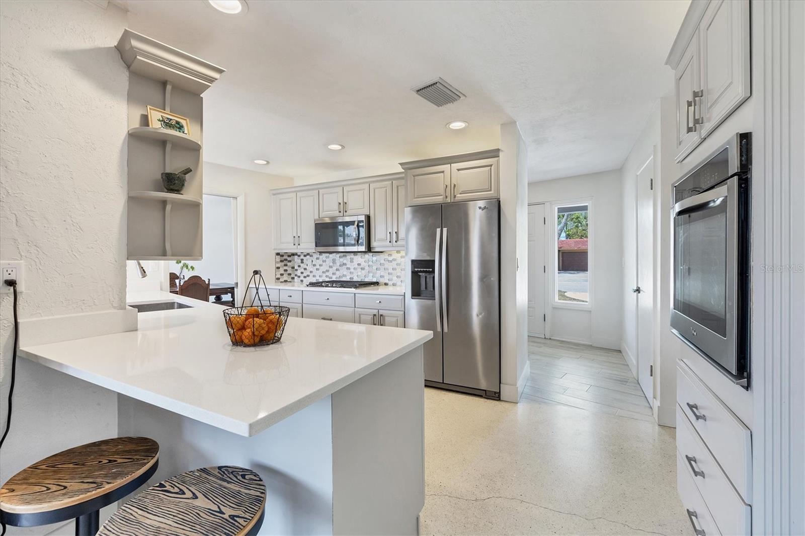 FRST LAKES COUNTRY CLUB ESTATES - Residential