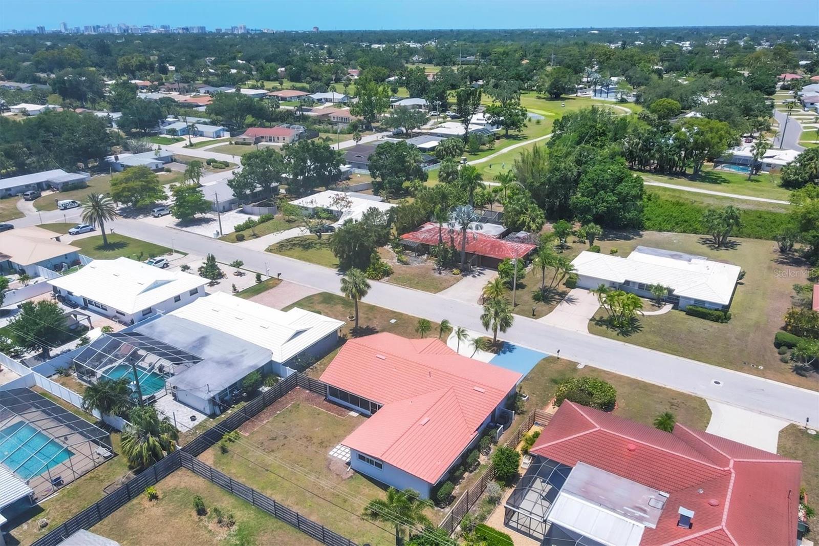 FRST LAKES COUNTRY CLUB ESTATES - Residential