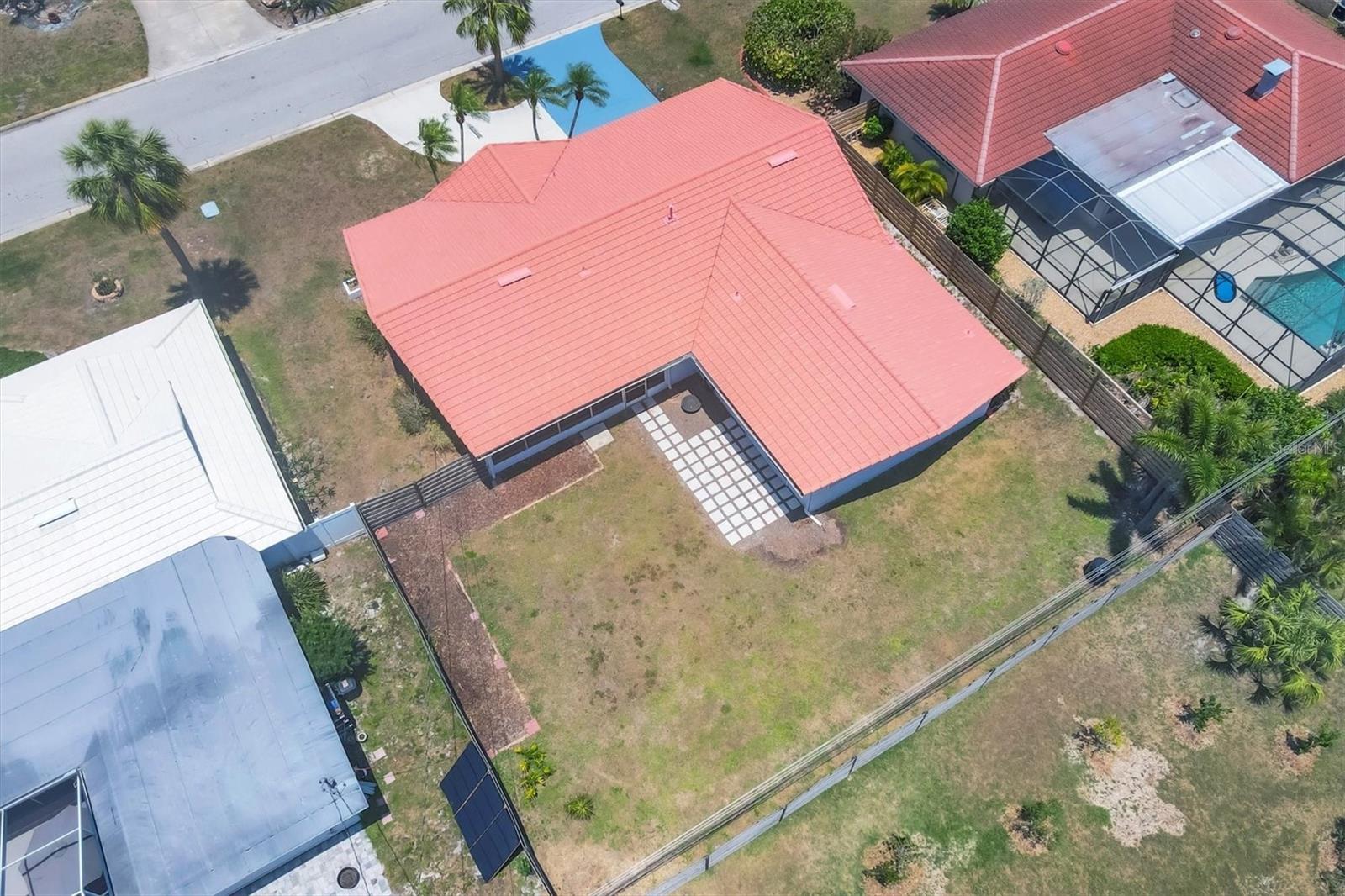 FRST LAKES COUNTRY CLUB ESTATES - Residential