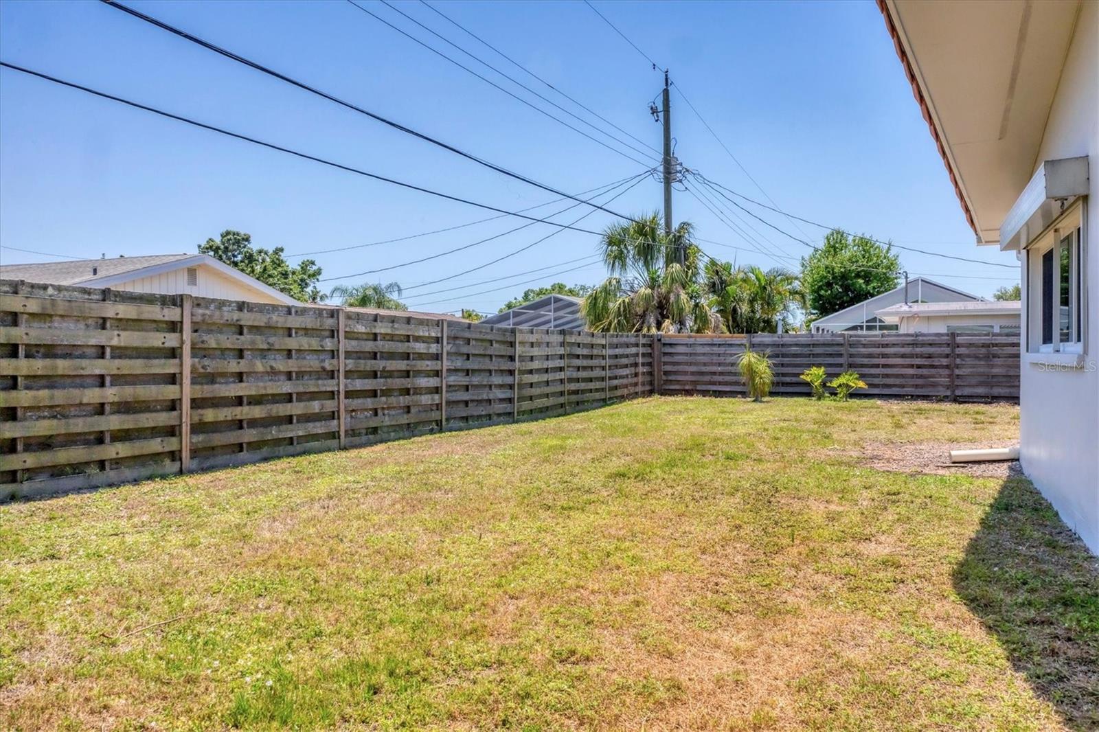 FRST LAKES COUNTRY CLUB ESTATES - Residential