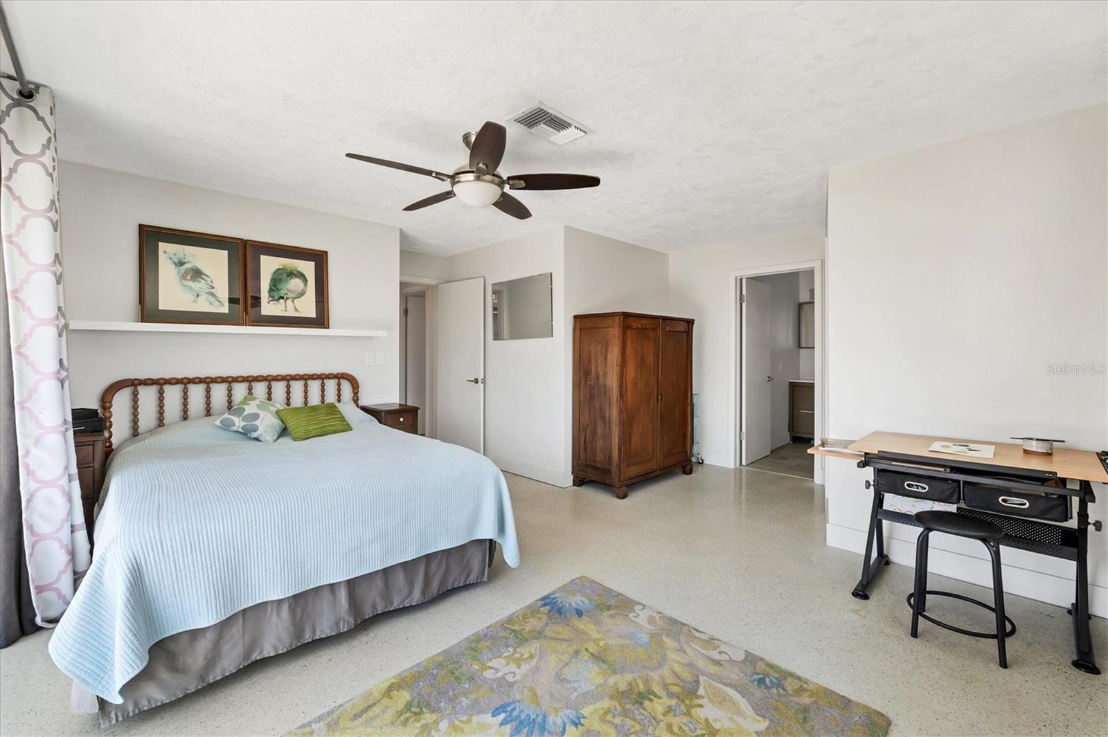 FRST LAKES COUNTRY CLUB ESTATES - Residential
