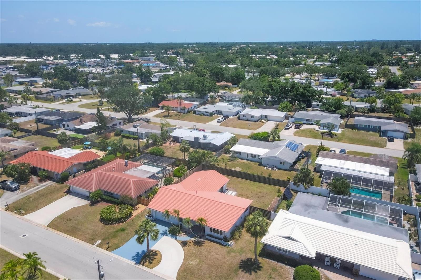 FRST LAKES COUNTRY CLUB ESTATES - Residential