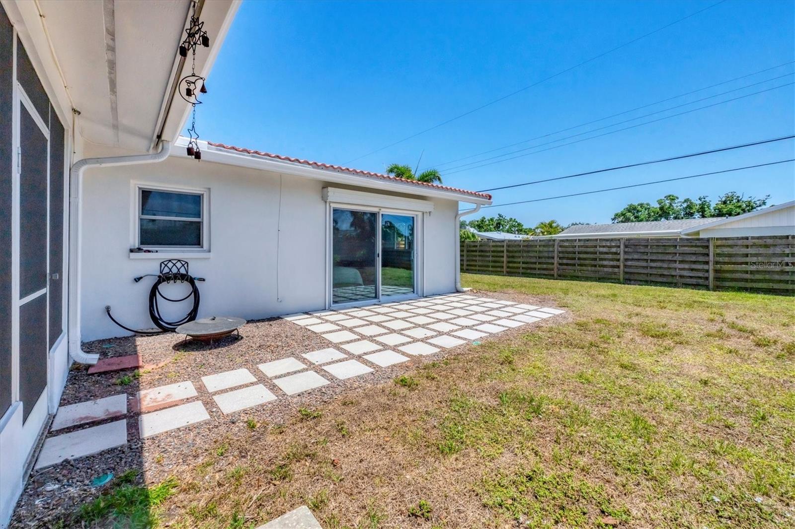 FRST LAKES COUNTRY CLUB ESTATES - Residential