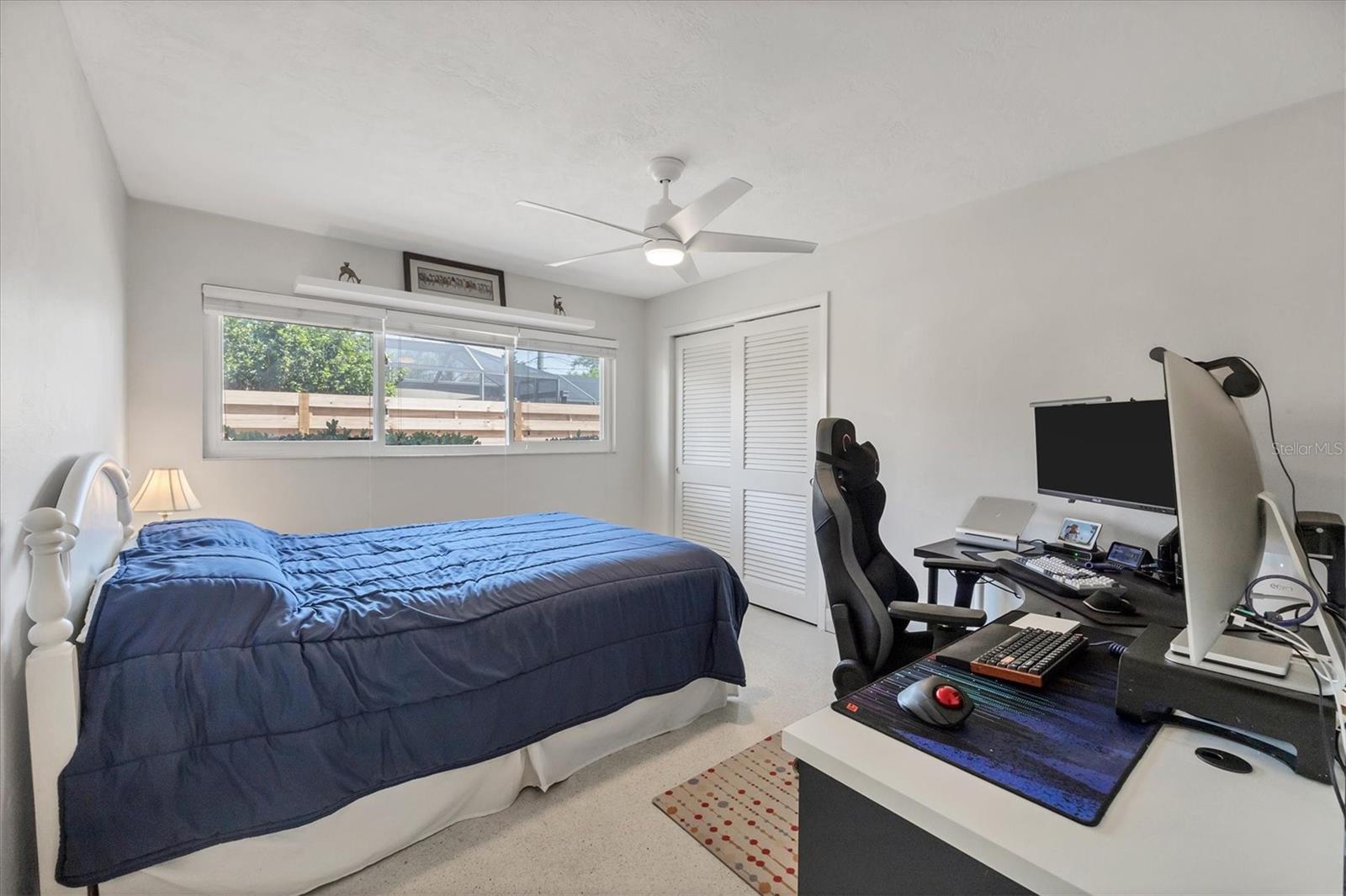 FRST LAKES COUNTRY CLUB ESTATES - Residential