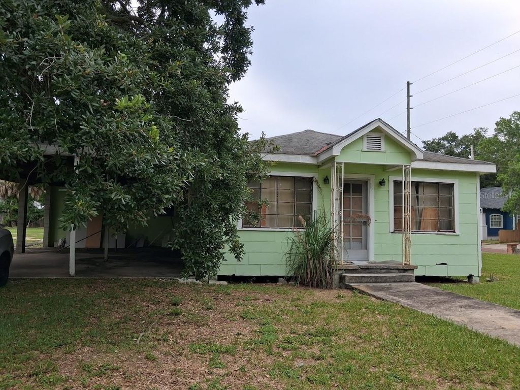Photo of 217 Banana Street, Tarpon Springs, FL 34689 (MLS # TB8521319)