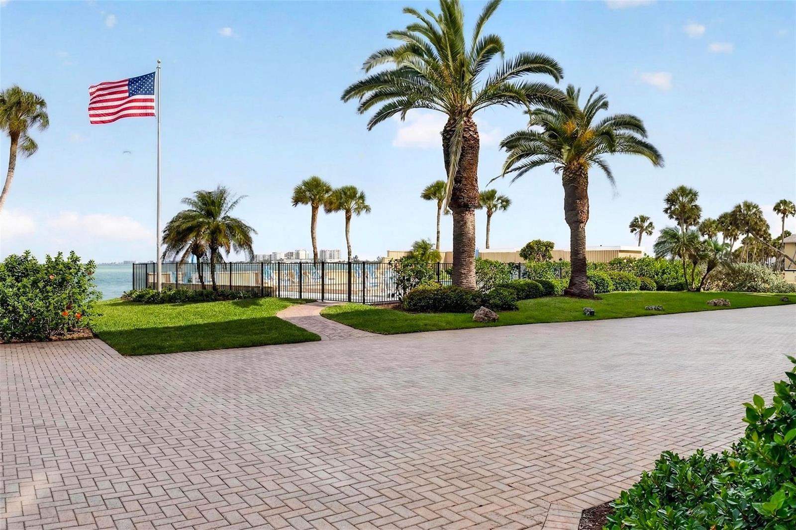 WINDWARD PASSAGE - Residential