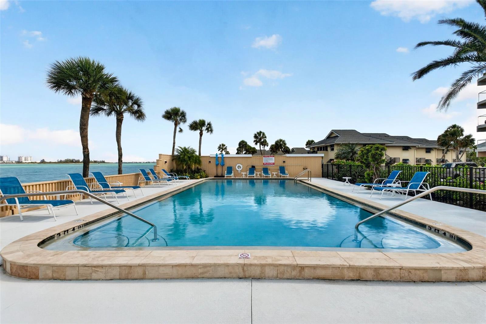 WINDWARD PASSAGE - Residential