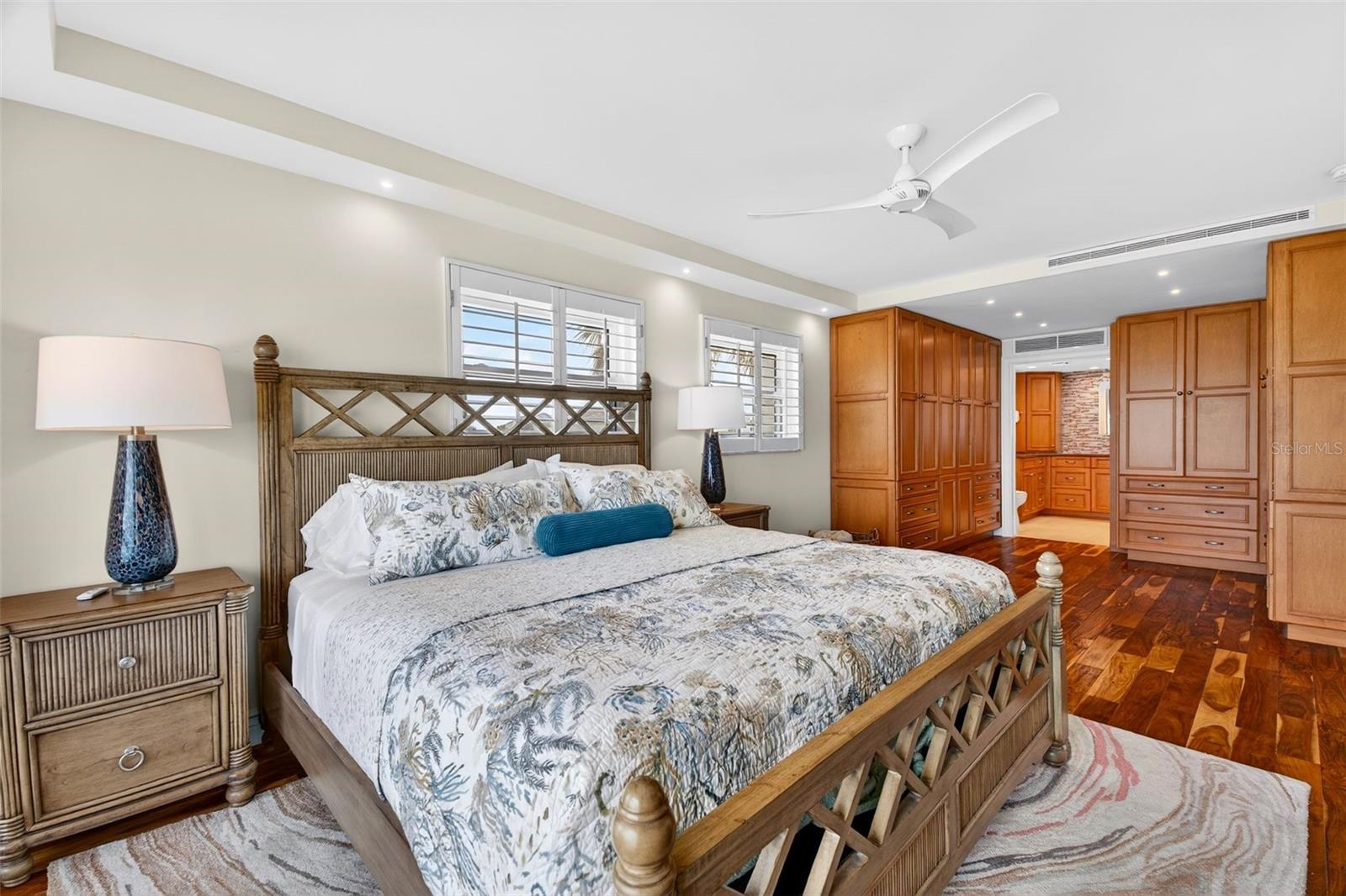 WINDWARD PASSAGE - Residential