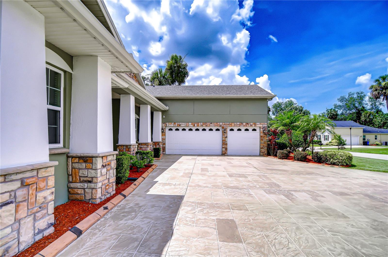 DARBY LAKE - Residential