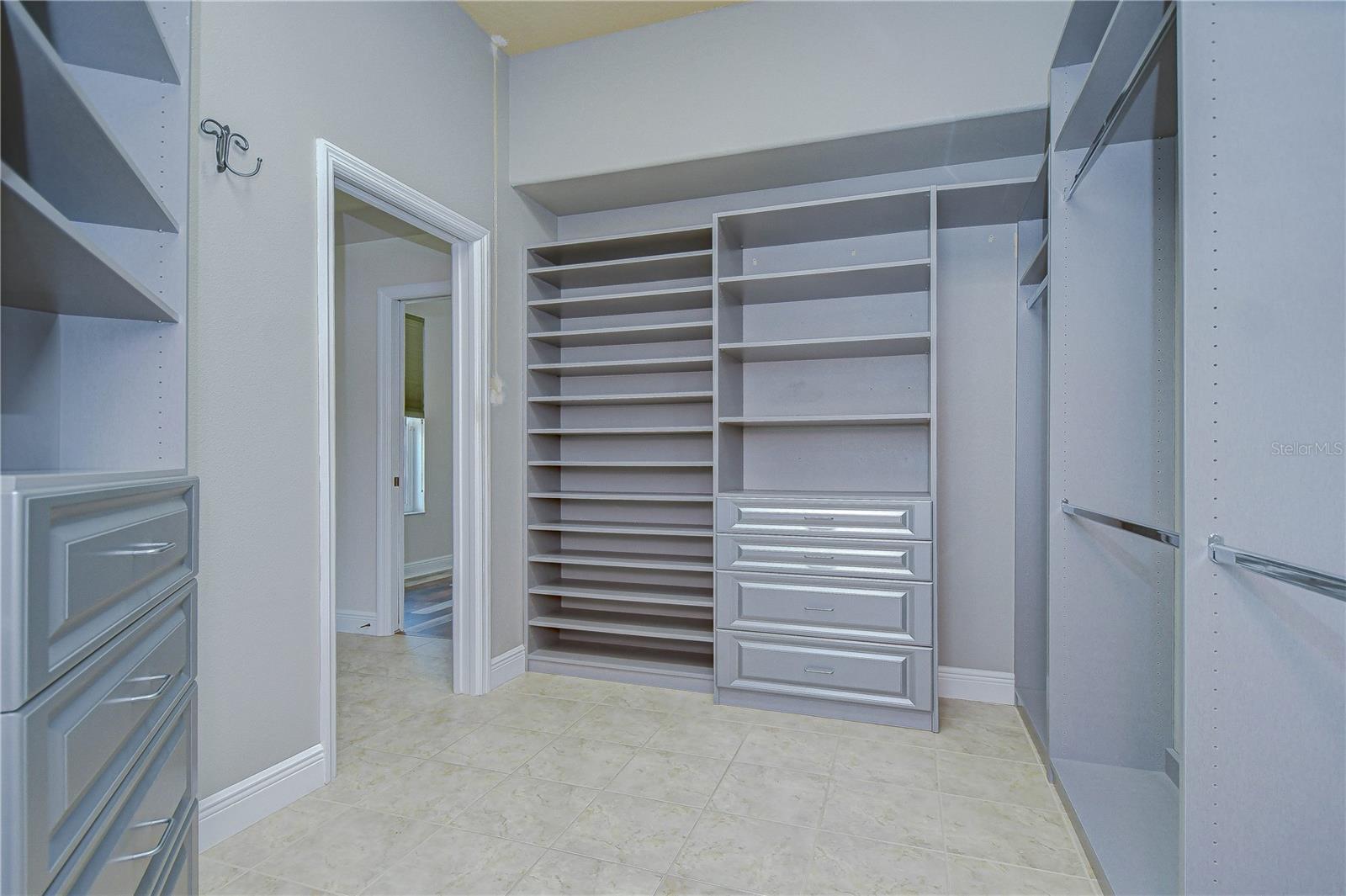 DARBY LAKE - Residential