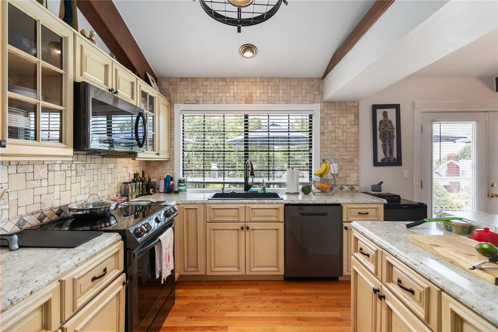 MOUNT DORA GARDNERS - Residential