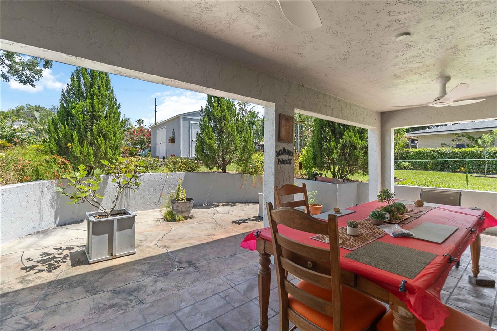 MOUNT DORA GARDNERS - Residential