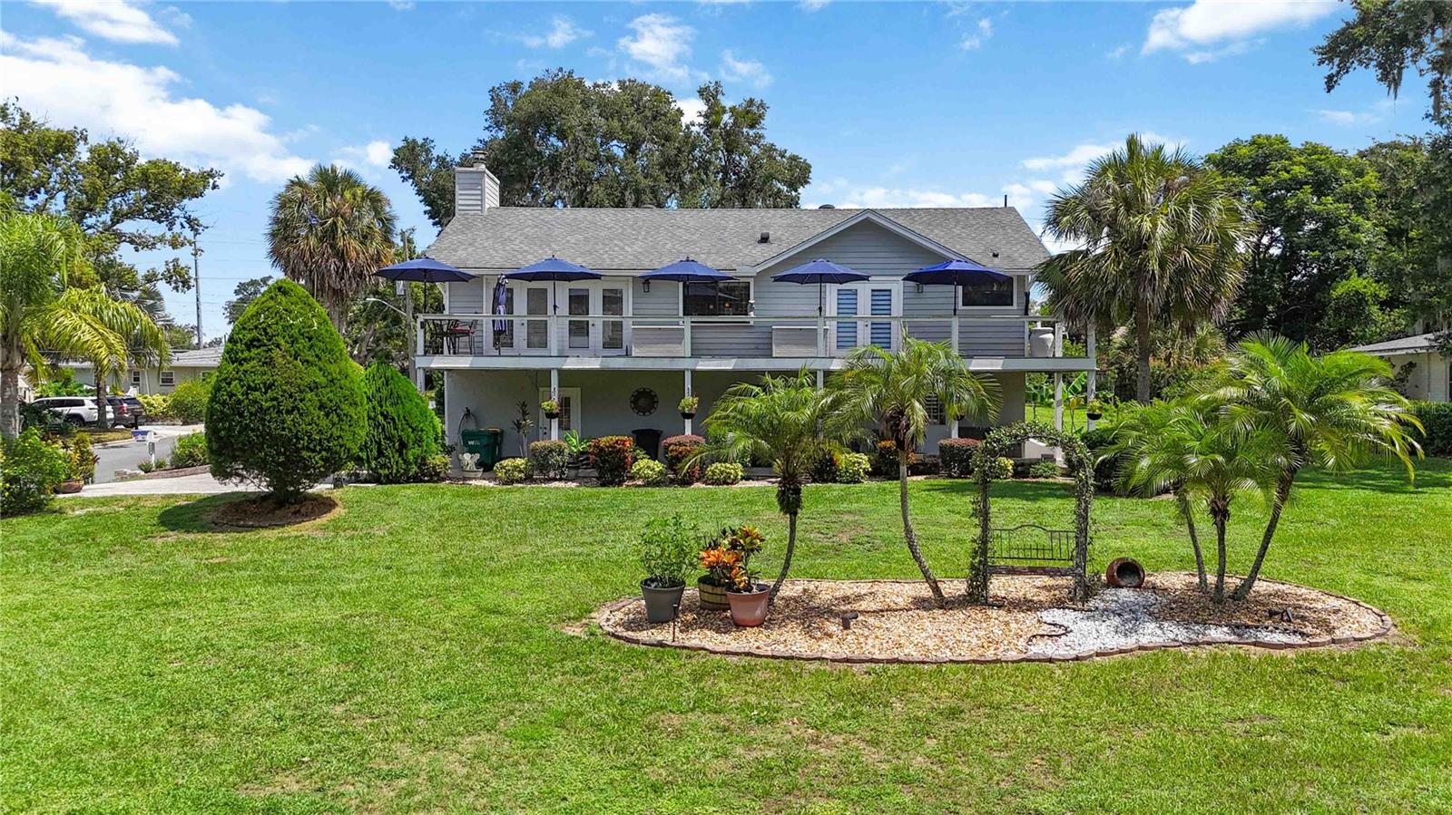 MOUNT DORA GARDNERS - Residential